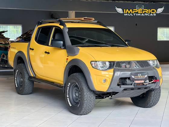 MITSUBISHI L200 TRITON 3.2 HPE 4X4 CD 16V TURBO INTERCOOLER DIESEL 4P MANUAL